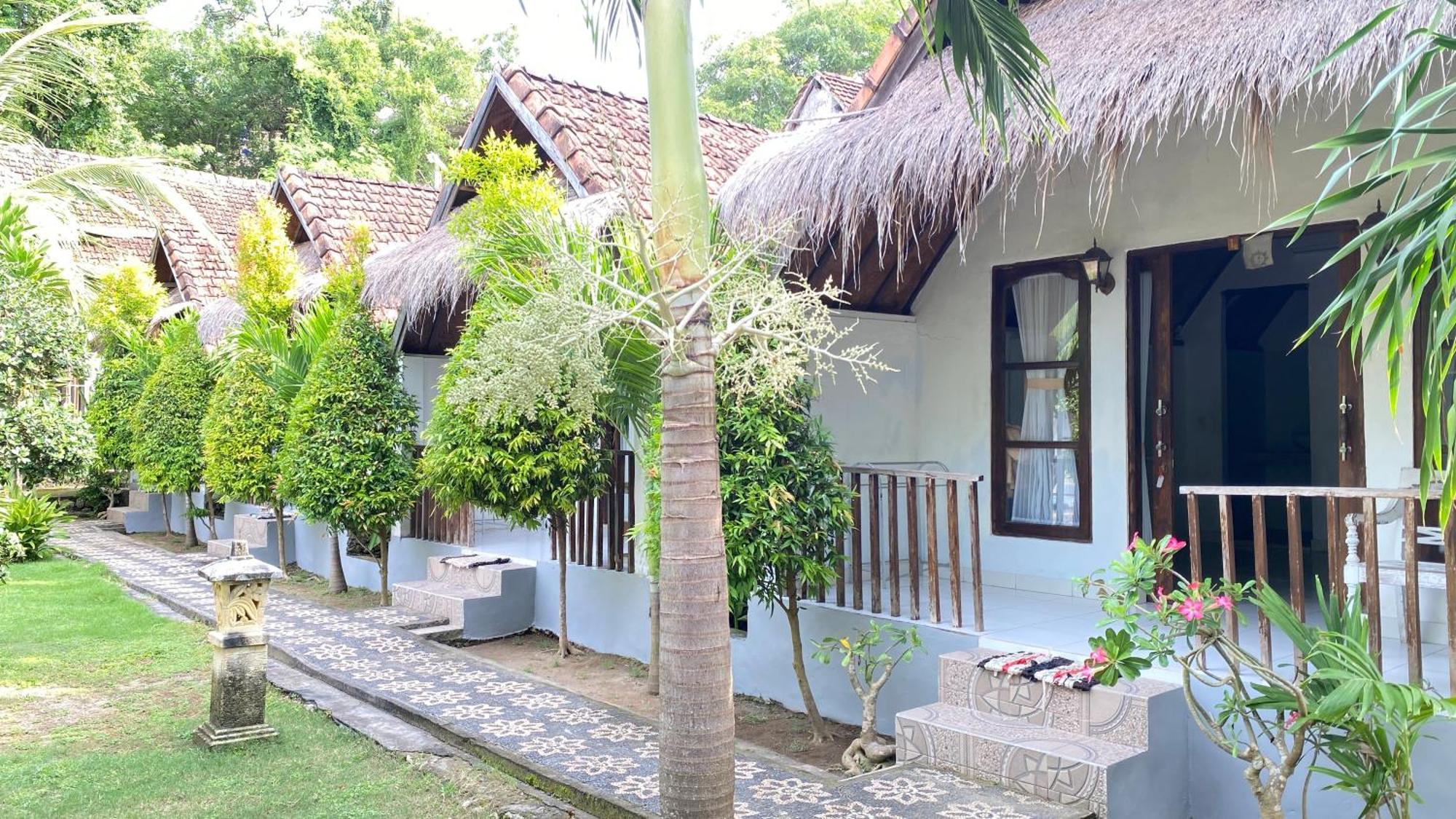 Gelih Bungalow Nusa Penida Batununggul Exterior photo